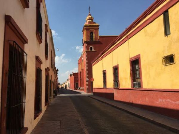 1.Casas en venta en Querétaro: Residencias en venta en Querétaro, con diseños únicos y acabados de alta calidad. Encuentra tu hogar ideal.