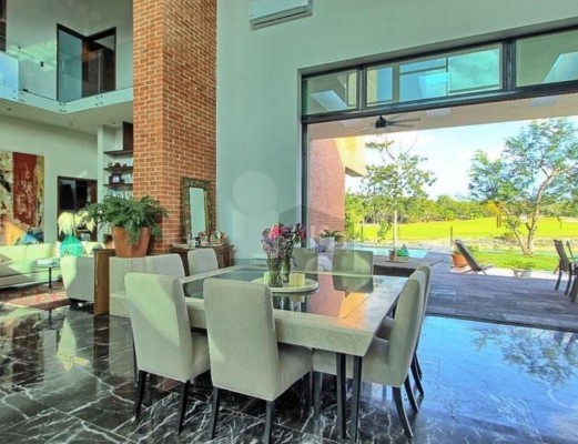 Fotografía de una de las casas en venta en Cancún en Country Village en Venta, Cancún Country Club